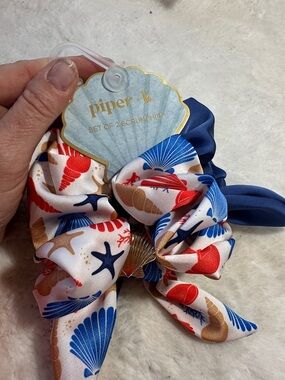 Piper K set of 2 shell scrunchies